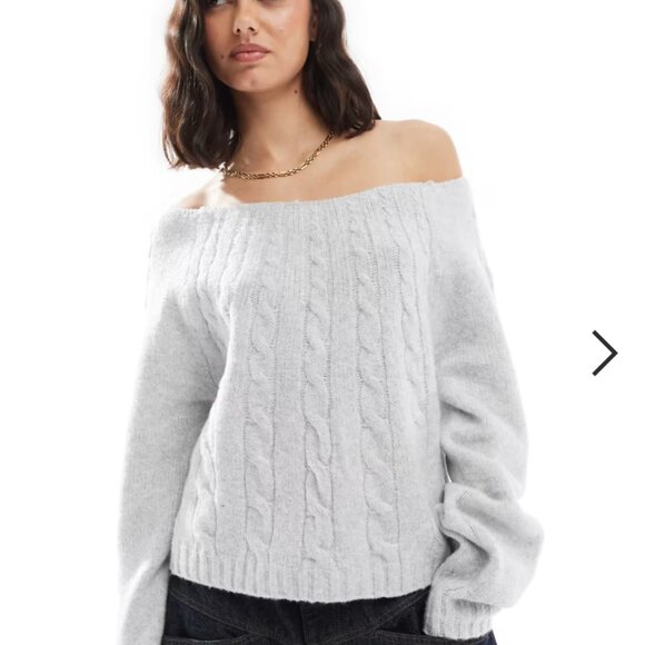 Hollister off-shoulder boat-neck sweater in gray - Picture 3 of 3